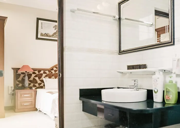 Starlight Hotel Hạ Long